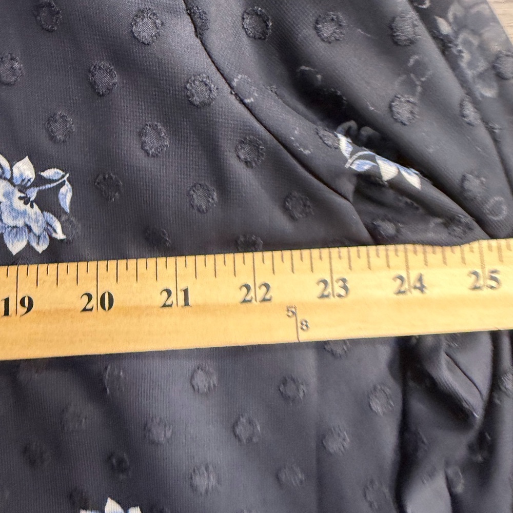 LOFT Midnight and Sky Floral Blouse - Picture 8 of 8